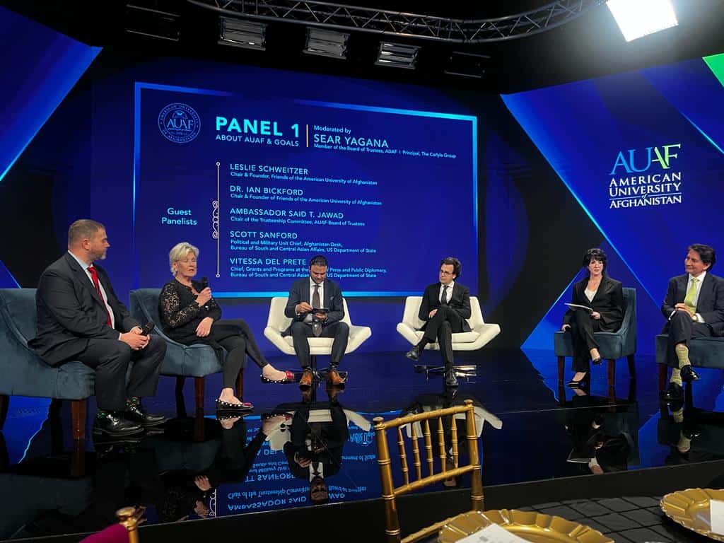 Corporate Event Venue in Northern Virginia for Panel Discussions