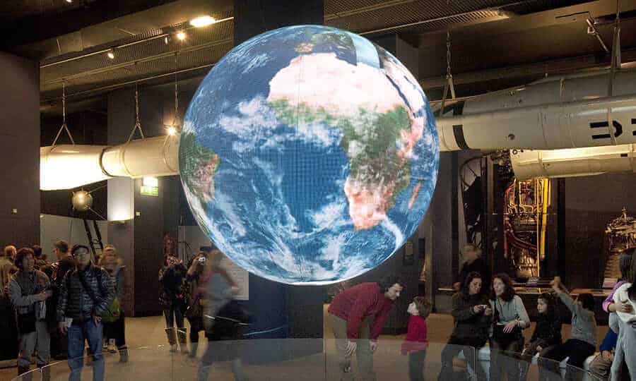 Earth globe exhibit at TriVision Studios, showcasing immersive digital displays and innovative visual solutions for exhibitions, corporate events, and multimedia productions.